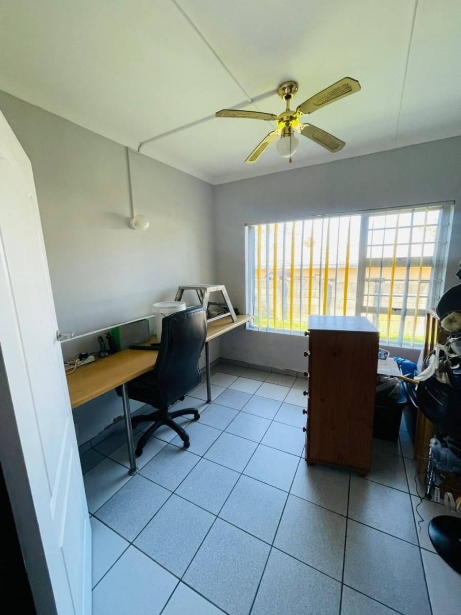 3 Bedroom Property for Sale in Amalinda Eastern Cape